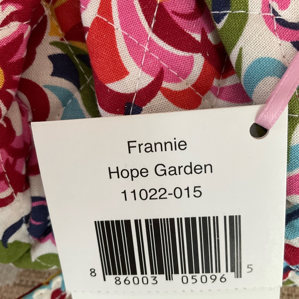 Vera Bradley  bag new with tags. - Picture 7 of 8